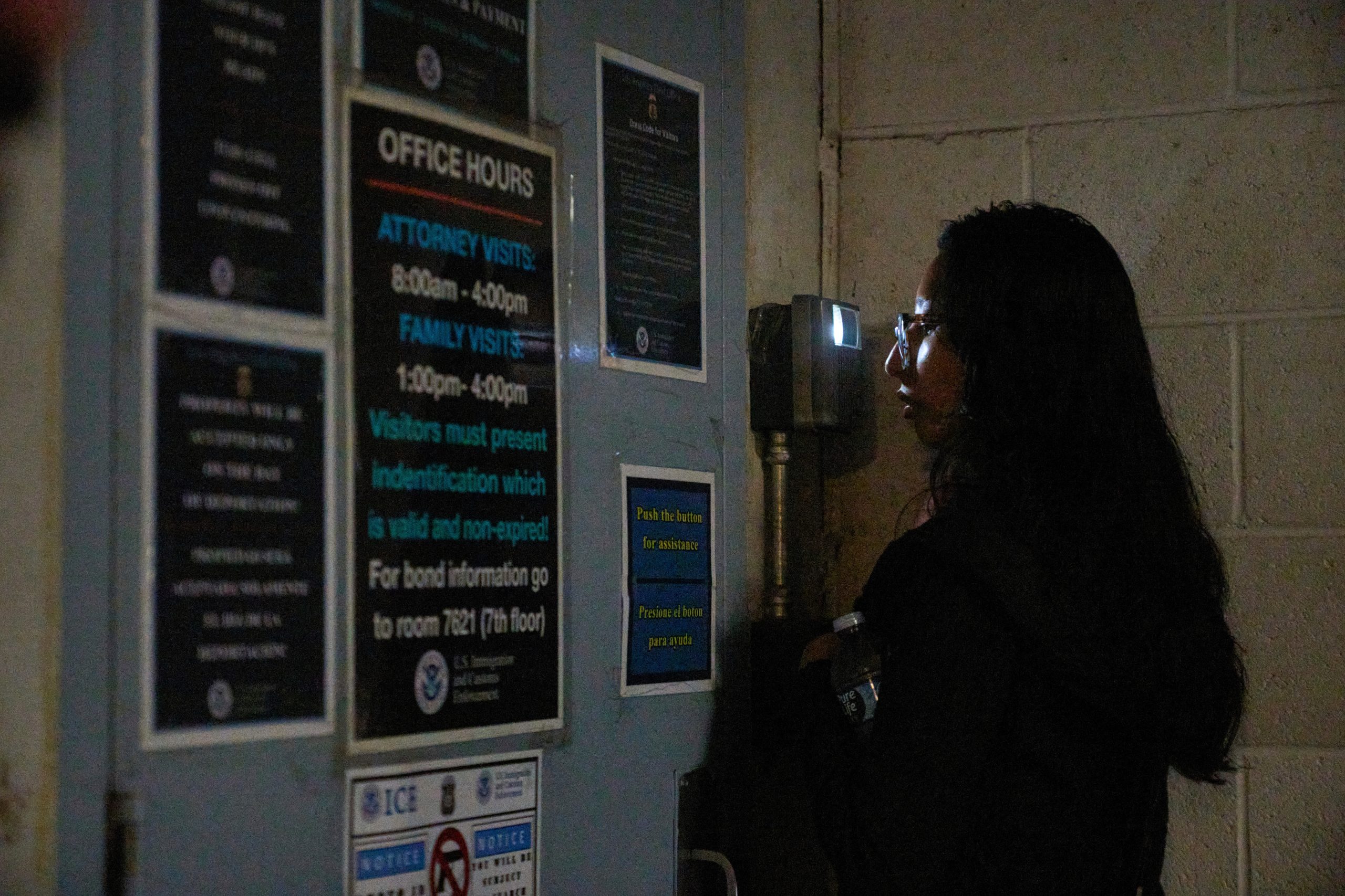 Judge says government is still blocking immigrants’ access to attorneys at LA detention facility