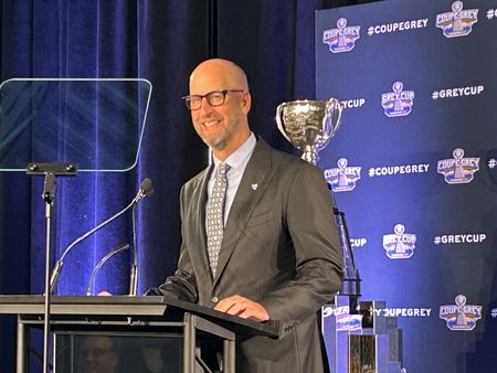 Canadian football fans rally against attempt to adopt US rules