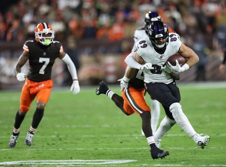 Browns’ Shedeur Sanders debuts, but Mark Andrews rallies Ravens