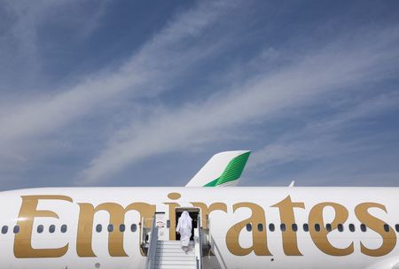 Emirates orders 65 more 777X as Boeing studies larger jet