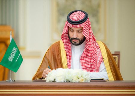 US, Saudi tout new business deals at investment forum