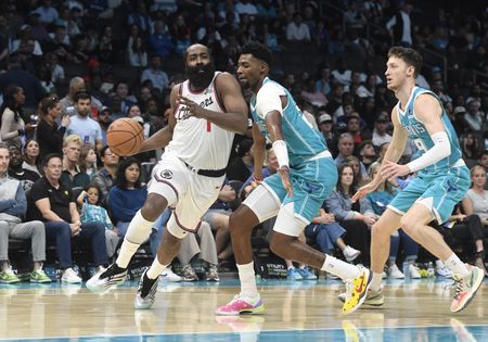 NBA roundup: James Harden scores Clippers-record 55 in win