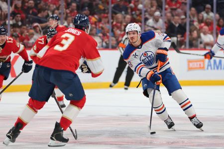 NHL roundup: Oilers double up Panthers in regular-season rematch