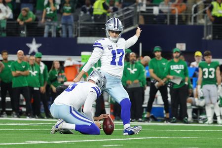 Cowboys claw back from 14-point deficit to down Eagles