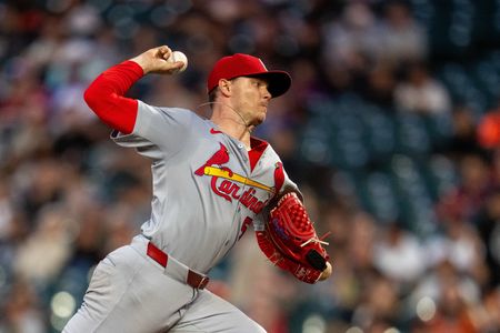Reports: Cardinals trading RHP Sonny Gray to Red Sox