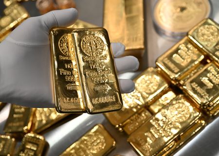 Deutsche Bank raises 2026 gold price forecast to $4,450/oz