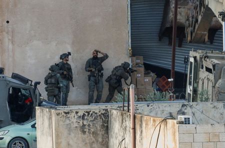 Israeli forces kill two Palestinians in West Bank who appeared to be surrendering