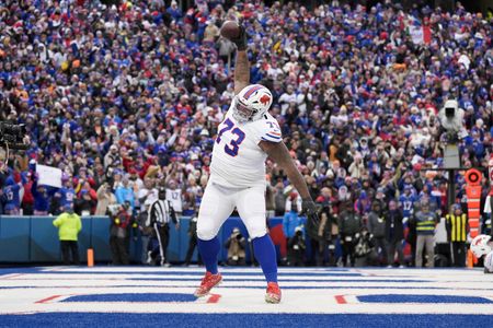 Bills starting OTs Dion Dawkins, Spencer Brown out vs. Steelers