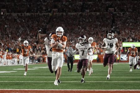 Top 25 roundup: No. 16 Texas hands No. 3 Texas A&M first loss