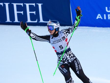 Robinson secures fifth World Cup win, Shiffrin ends 14th in Copper Mountain giant slalom