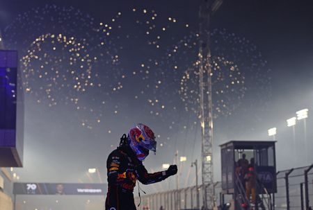 Motor racing-Verstappen wins in Qatar to ensure three-way title showdown