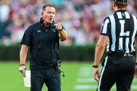 Coastal Carolina fires head coach Tim Beck