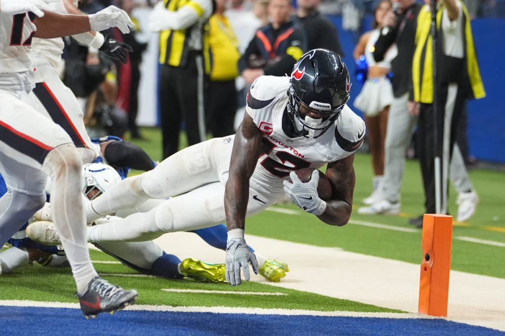 Texans corral high-scoring Colts and narrow AFC South race with 20-16 win at Indy