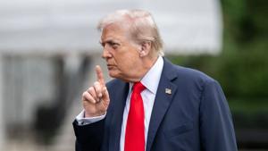 Illinois quick hits: Trump reacts to Chicago violence; Pritzker increases weight limit for certain vehicles