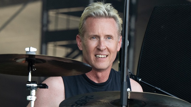 Josh Freese comments on Weezer status: ‘Pat is still the drummer in Weezer’