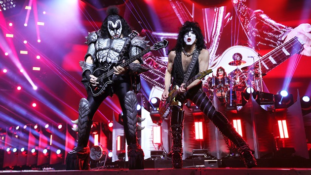 KISS’ Gene Simmons & Paul Stanley revisit ‘Rock and Roll All Nite’ video