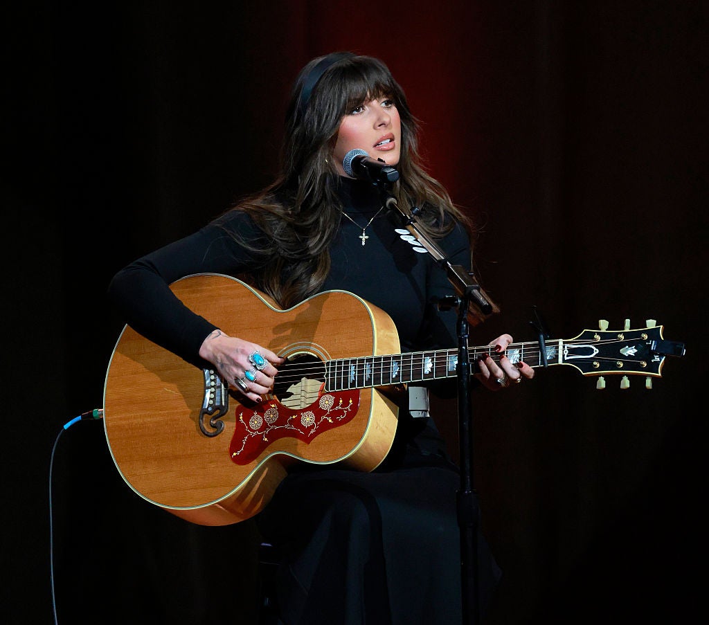 Ella Langley Spills on Backstage Country: The Song She Has to Sing Every Time