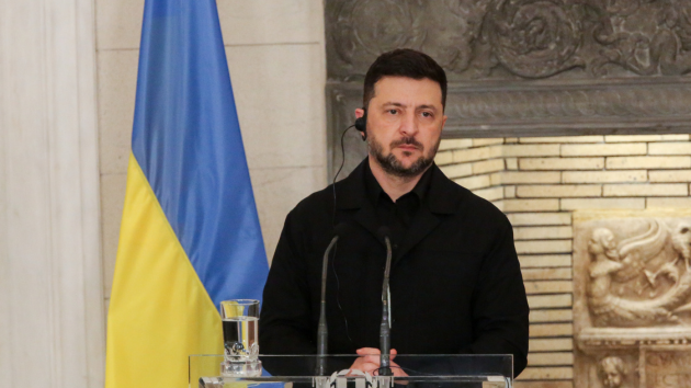 Putin, Zelenskyy respond to Trump’s peace plan