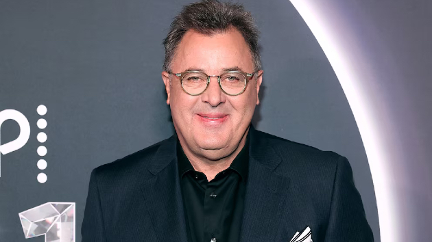 Vince Gill to be honored with Willie Nelson Lifetime Achievement Award at 59th CMAs