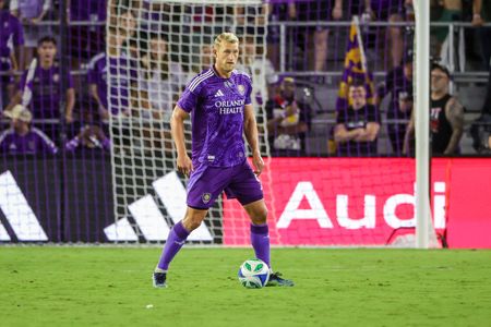 Orlando City D Robin Jansson signs extension