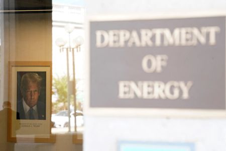 Trump removes ‘renewable’ from title of U.S. energy lab