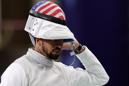 Fencing-New league aims to drag ancient Olympic sport into entertainment era