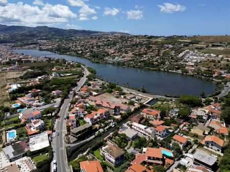 A bridge too far? Sicily project tests limits of Italy’s ambitions