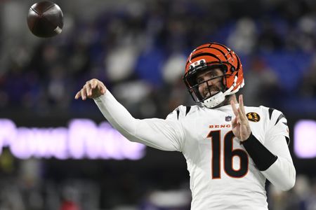 Browns open 21-day return window for QB Deshaun Watson