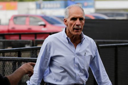 Honduras election swings again, conservative Asfura takes slim lead