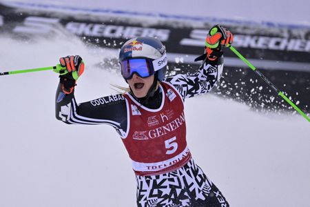 Alpine Skiing-Robinson secures back-to-back giant slalom wins in Tremblant