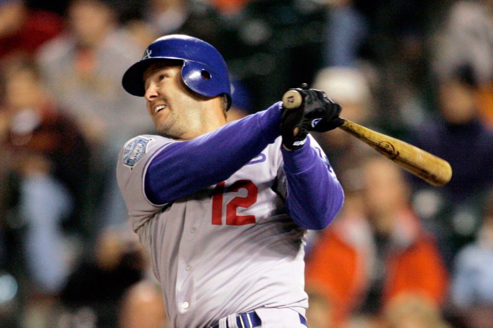 Jeff Kent elected to baseball Hall of Fame, which again keeps doors shut for Bonds and Clemens