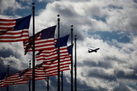 Homeland Security to buy Boeing 737s for deportations, Washington Post reports
