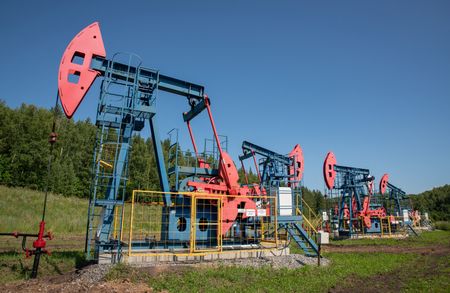 Oil extends gains after US seizure of tanker off Venezuela