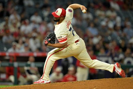 Reports: Tigers agree to one-year deal with RHP Kenley Jansen