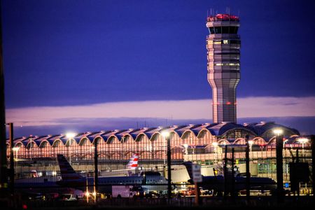 US House panel votes to pay air traffic controllers during future government shutdowns