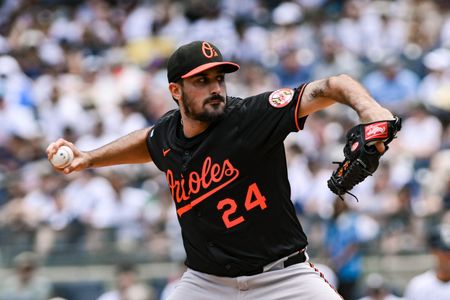 Orioles bring back RHP Zach Eflin on 1-year deal