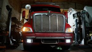 IL congresswoman willing to withhold highway dollars over CDL issues