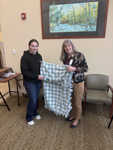 Illini West FFA Students Donate Handmade Tie Blankets to Comfort Memorial Hospital Patients