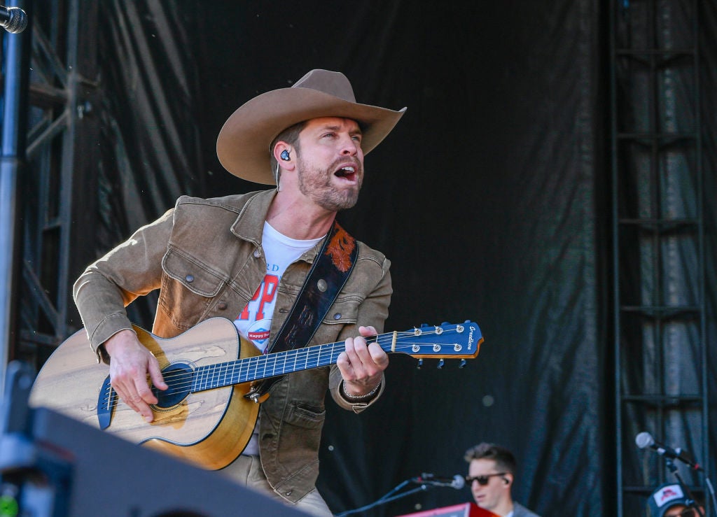 The Art of Picking a Hit: Dustin Lynch Tells All