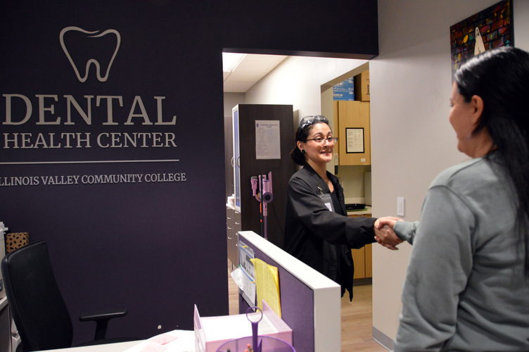 Illinois Valley Community College Offers Affordable Dental Clinic for Public January to May 2026