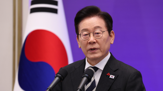 South Korea’s president denies nuclear ambitions amid submarine deal