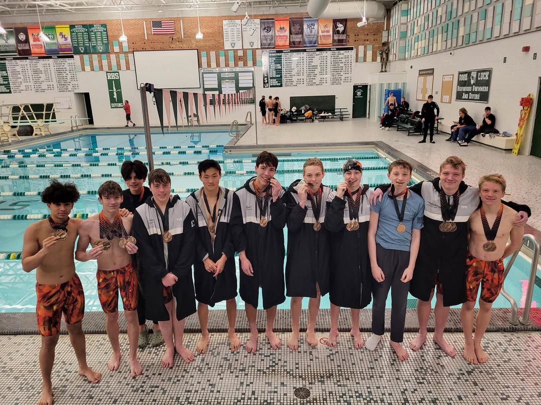 Bomber Boys Swim continues to drop times, earning 4th place at the Ram Relays in Peoria on Saturday. Great job Bombers!…