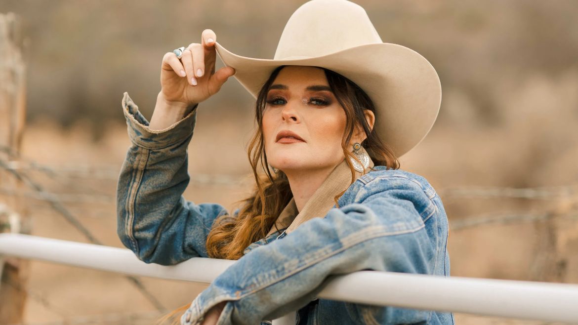 Jenna Paulette, February 4