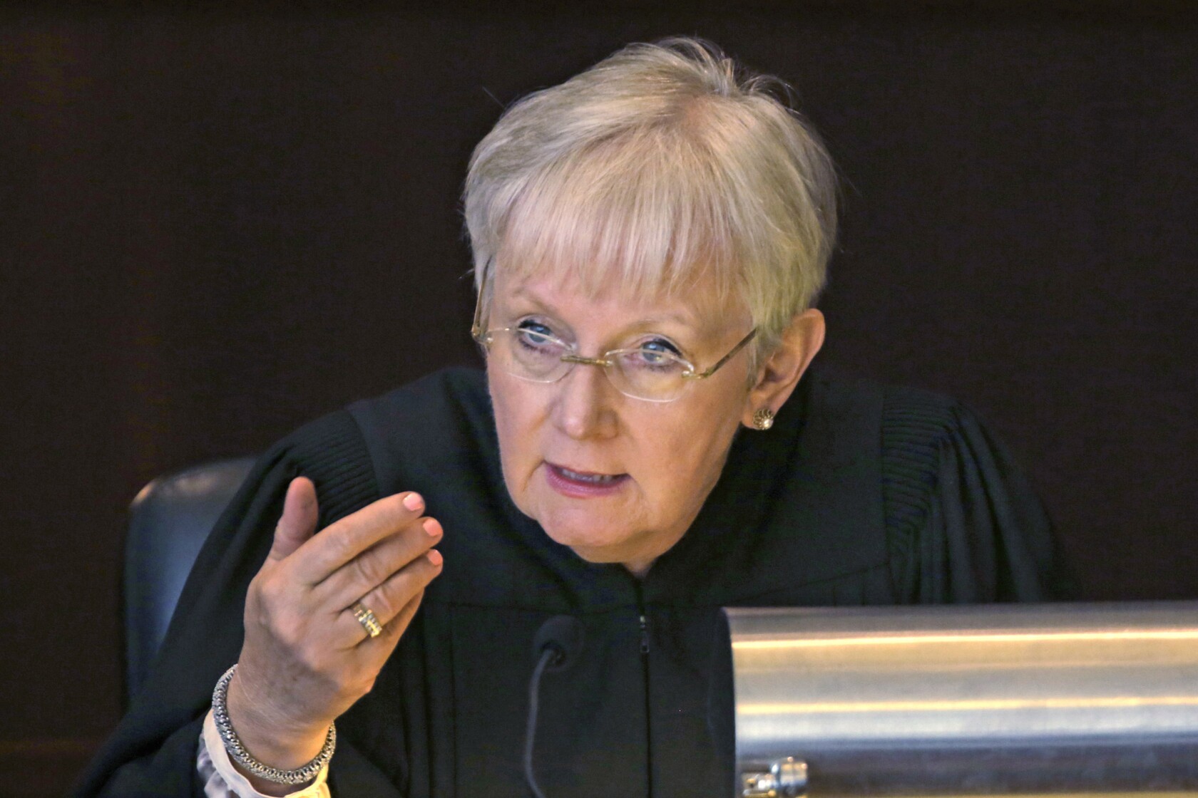 The Illinois Supreme Court’s Resign-and-Replace Shuffle Might as Well Be a Dance