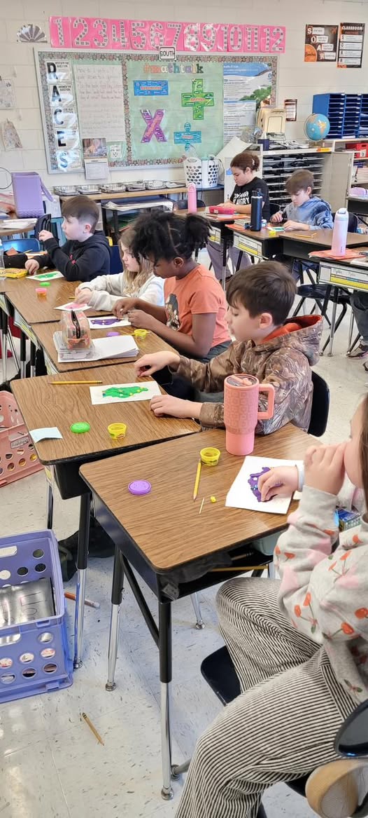 Miss Welsh, from McDonough County Ag in the Classroom, joined right in with our 4th grade social studies unit all about…