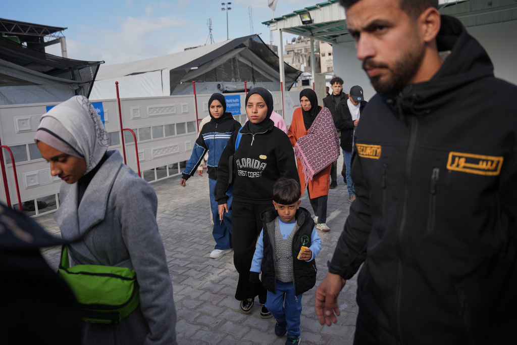 Gaza’s Rafah crossing opens after 2-day closure as Palestinians claim delays and mistreatment