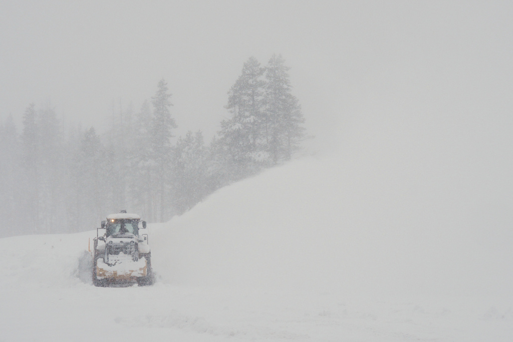 8 backcountry skiers found dead and 1 still missing after California avalanche