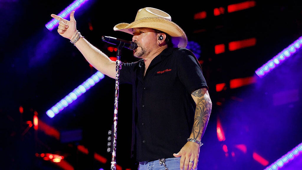 Jason Aldean on Touring, Travel, and Fans Around the Globe