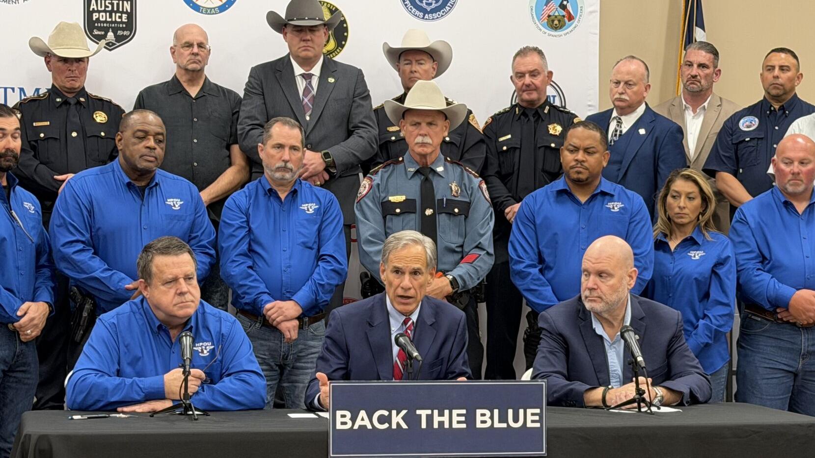 Houston officials, governor reach agreement on working with ICE