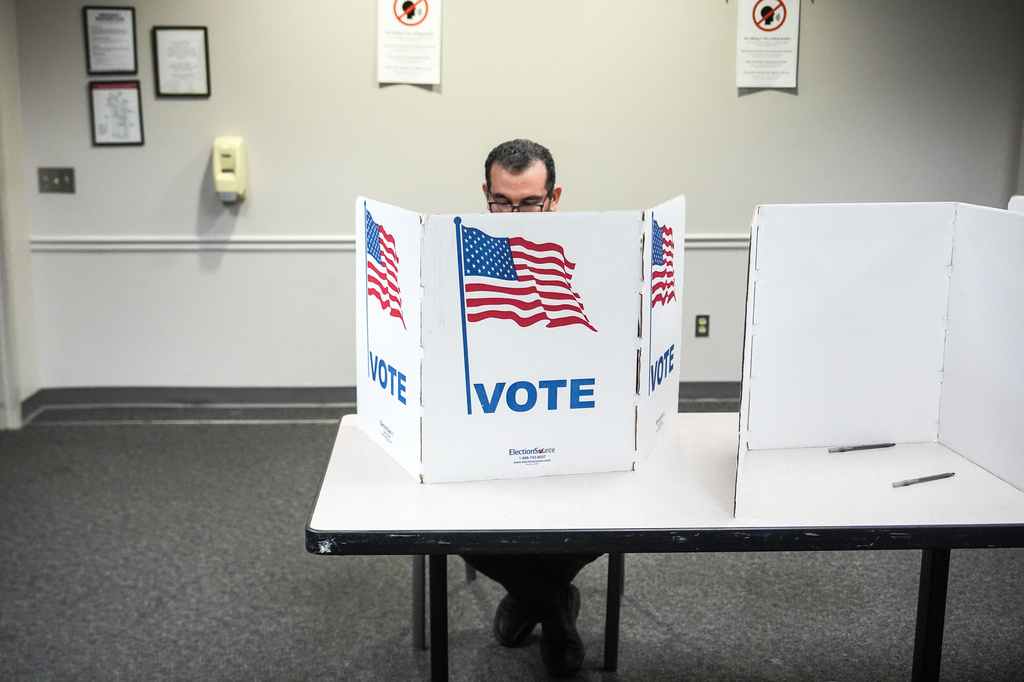 Virginia Supreme Court strikes down Democrats’ redrawn US House maps, giving Republicans a win